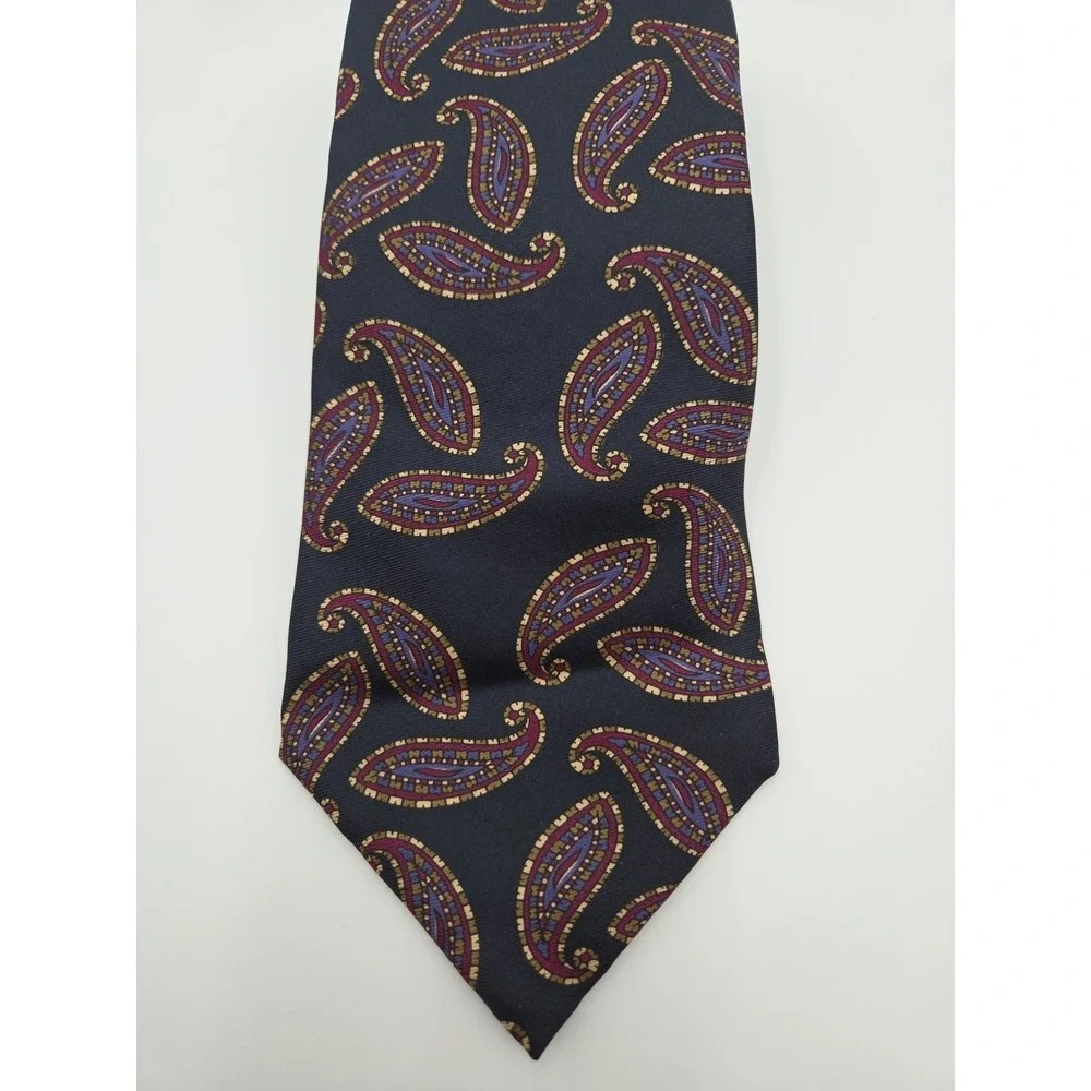 Boston Trader's 100% Silk Paisley Print Tie - made in USA